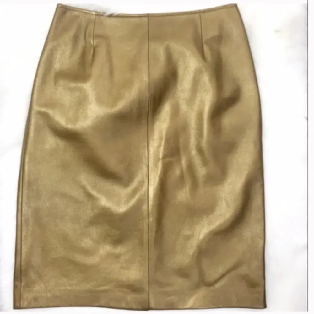 Dana Buchman faux leather Golden Skirt 2 Petite